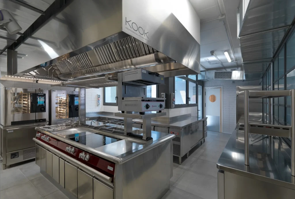 NH Murano - Cucina ampia